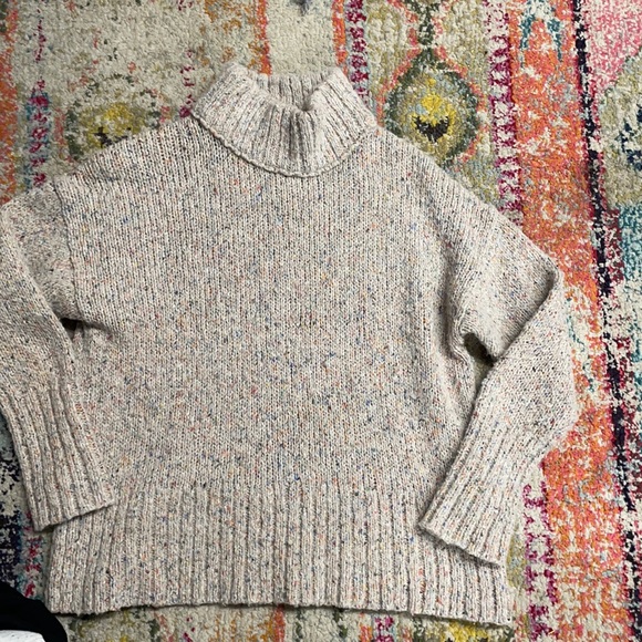 J. Crew Mockneck Sweater in Italian Yarn size medium m pullover - Picture 3 of 5